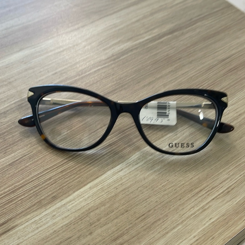 Guess frane